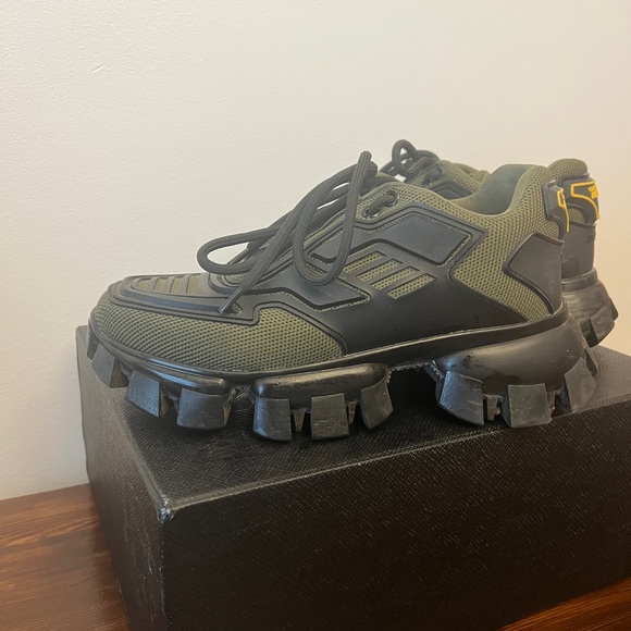 Prada Cloudbust Thuder Sneaker. Womens 8 - Picture 2 of 5